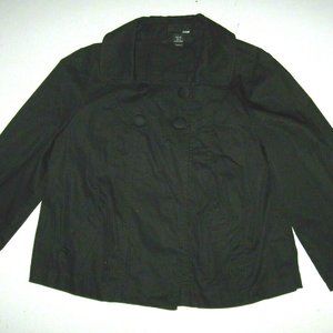 H&M Black Short Swing Coat Waist Length 3/4 Sleeves Size 6 Collared Snap Closure